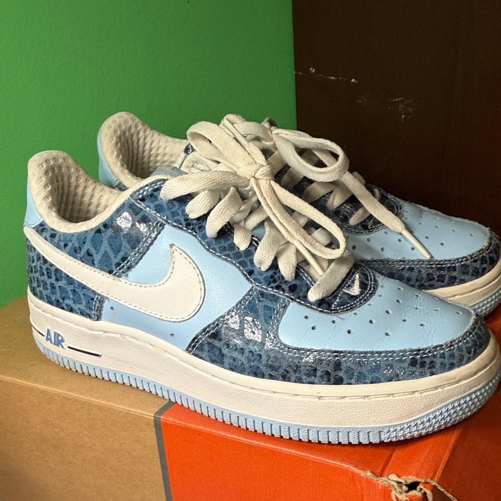Nike Air Force 1 Premium Snakeskin size 6 - Picture 4 of 10